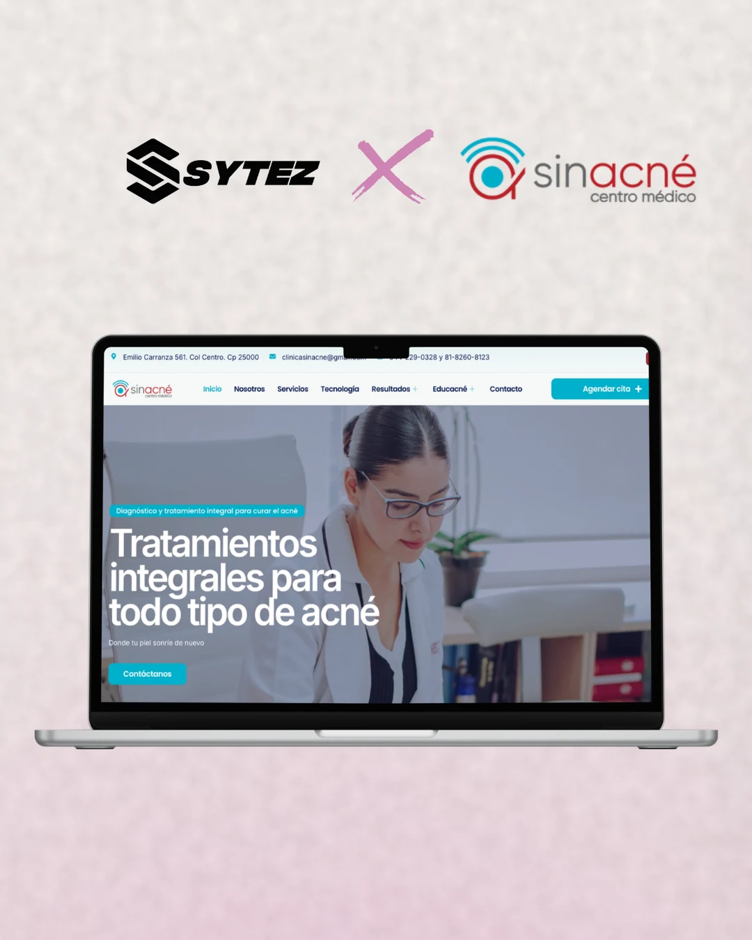 Página web de Sinacne mostrada en una laptop